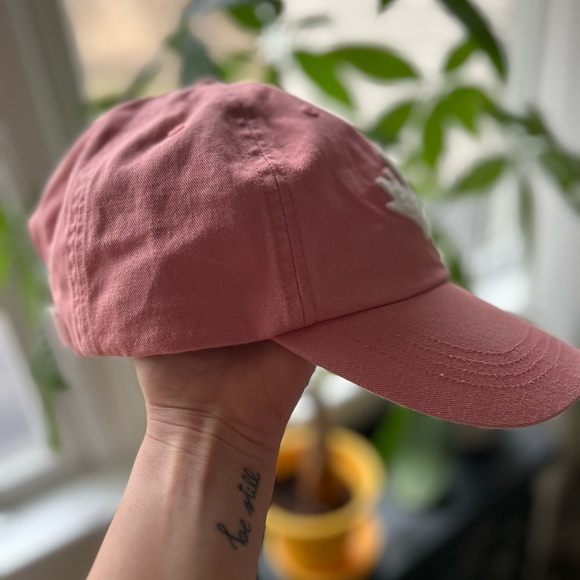 Roots Hat - Picture 3 of 7